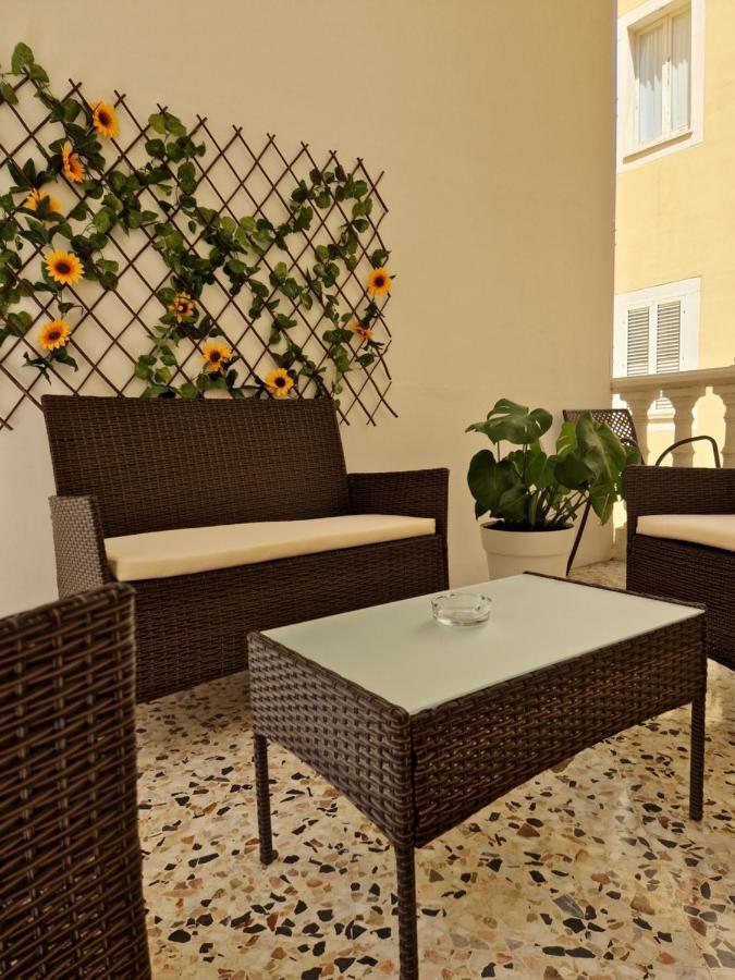 Tamborino Terrace Apartment - Salento Apartments Collection Lecce Buitenkant foto